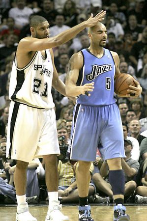 fullj.getty-74165843ah005_jazz_spur_10_38_10_pm