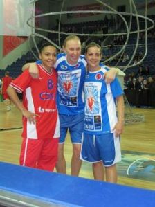 Edwiges Lawson-Wade, Ann Wauters e Becky Hammon