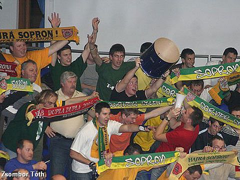 torcidamkb1 fibaeurope.com)