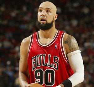 Com a chegada de Gooden, o britânico Pops Mensah-Bonsu foi dispensado