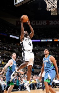 Finley (foto), Mason e Bonner tiveram queda no aproveitamento nos arremessos de longe. Fonte: myairshoes.com