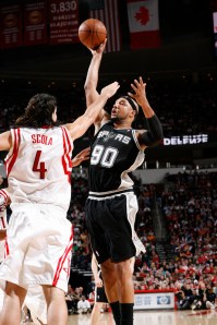 Mesmo com pouco tempo de quadra, Gooden conseguiu destaque com 13 pontos