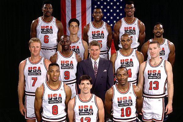 Três jogadores do Dream Team foram selecionados nessa leva para o Hall da Fama: Michal Jordan (#9), David Robinson (#5) e John Stockton (#12)