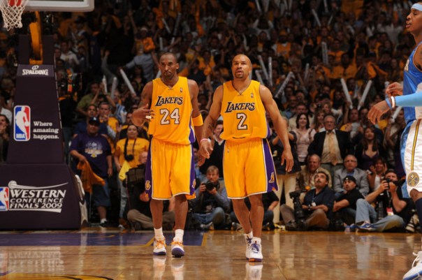 É, Carmelo, nem adianta se esconder, Fisher e Bryant te esperam no jogo dois. Vai dar pro Denver?