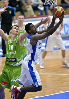 Jean-Charles vinha bem no Europeu sub-20 (FIBA Europe/Castoria/Marchi)