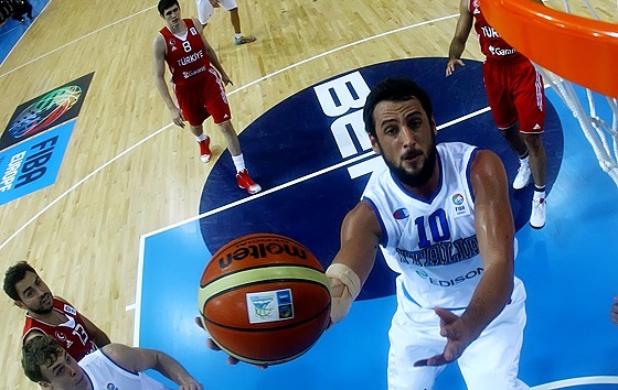 Belinelli se destacou pela Itália (Fiba Europe/Castoria/Matthaios)