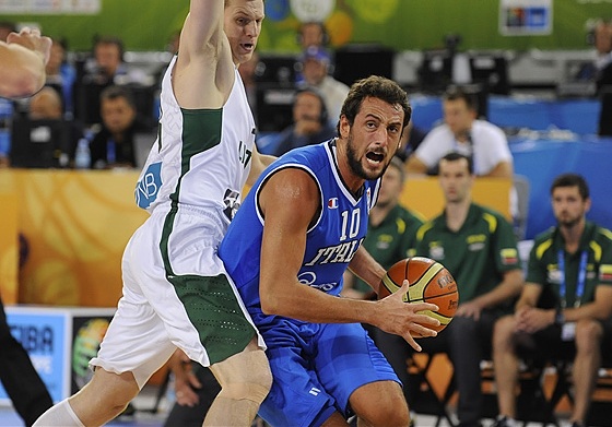Belinelli se destacou, mas não foi o bastante (FIBA Europe/Castoria/Bellenger)