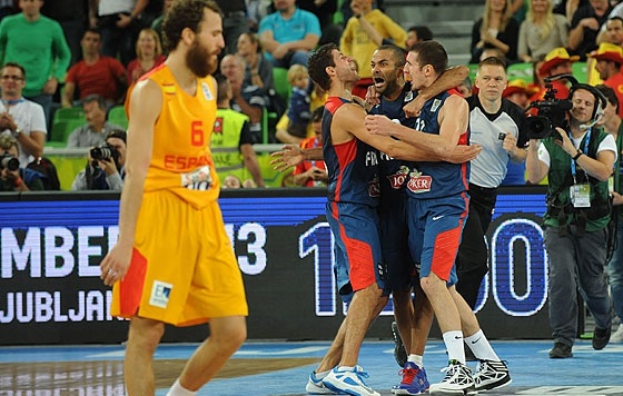 Pode comemorar, Parker! (FIBA Europe/Castoria/Ceretti)