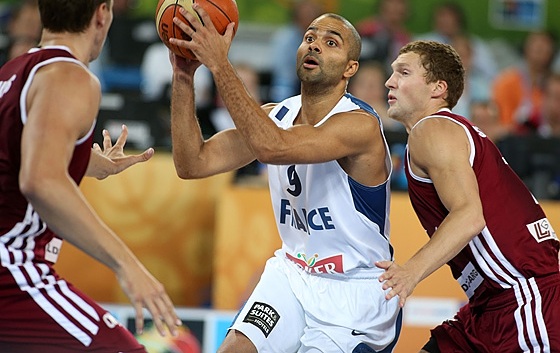 Parker se destacou contra a Letônia (FIBA Europe/Elio Castoria)