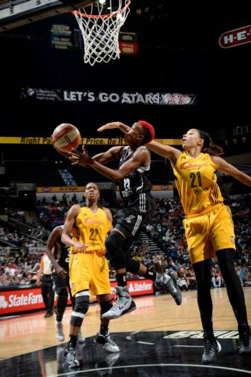 Danielle Robinson, indomável e em constante evolução (D. Clarke Evans)