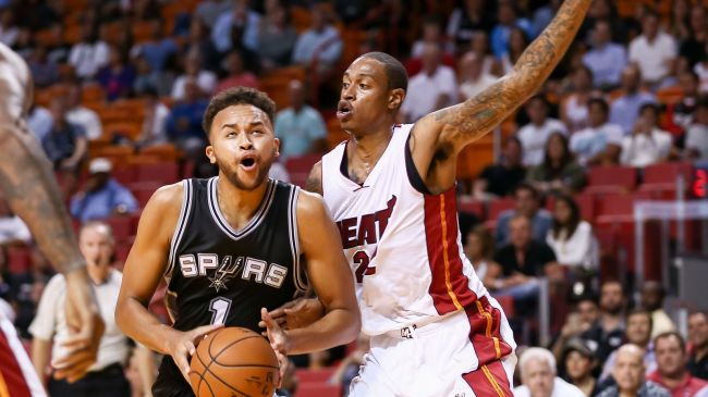 Anderson em ação contra o Heat (Reprodução/Pounding The Rock)