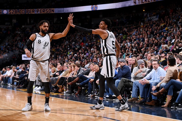 San Antonio Spurs v Denver Nuggets