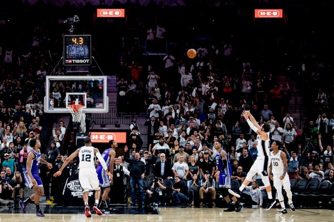 Belinelli fez cesta decisiva (Reprodução/nba.com/spurs)